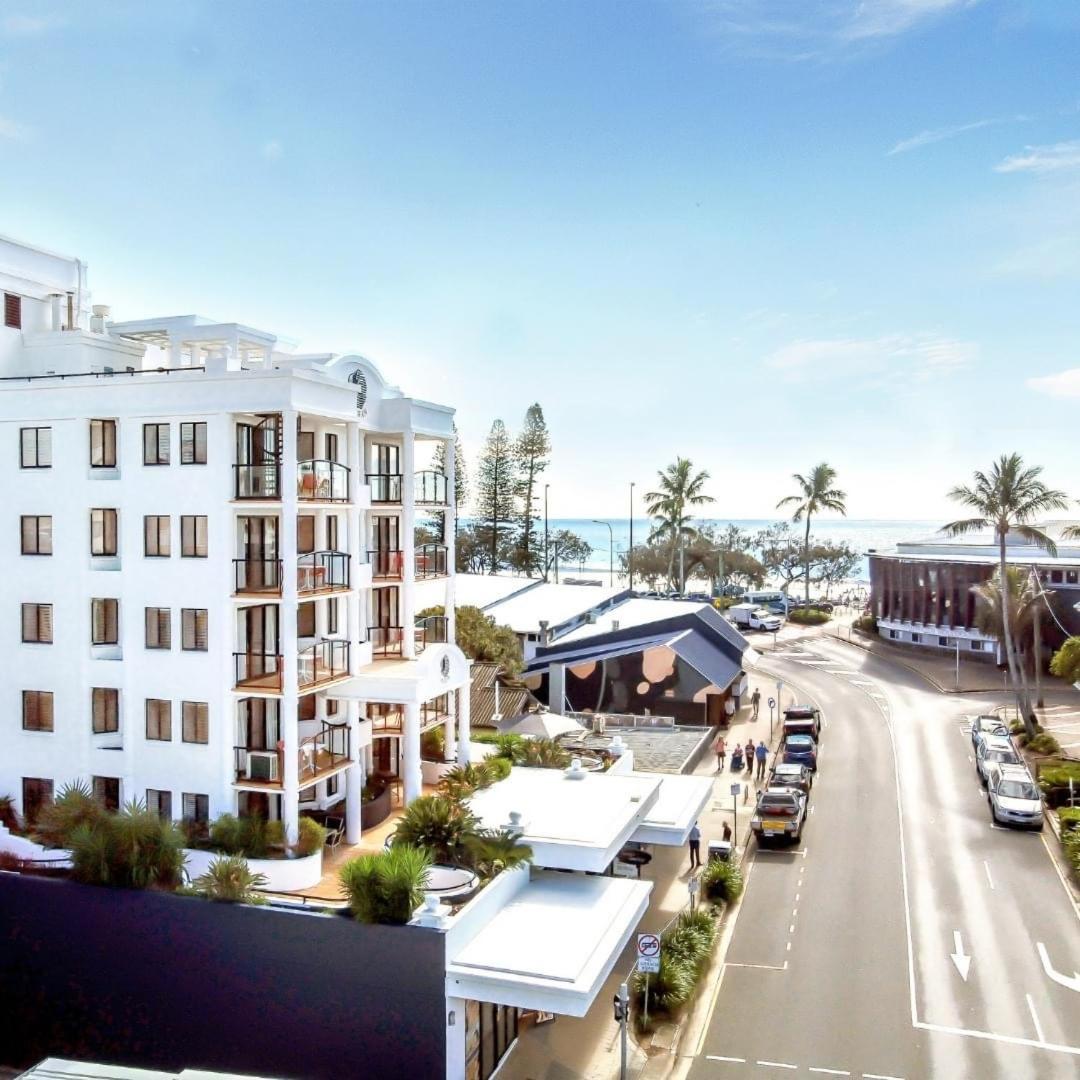 At The Beach Mooloolaba, Private Rooftop With Spa, 50m to Beach, Surfclub and Esplanade