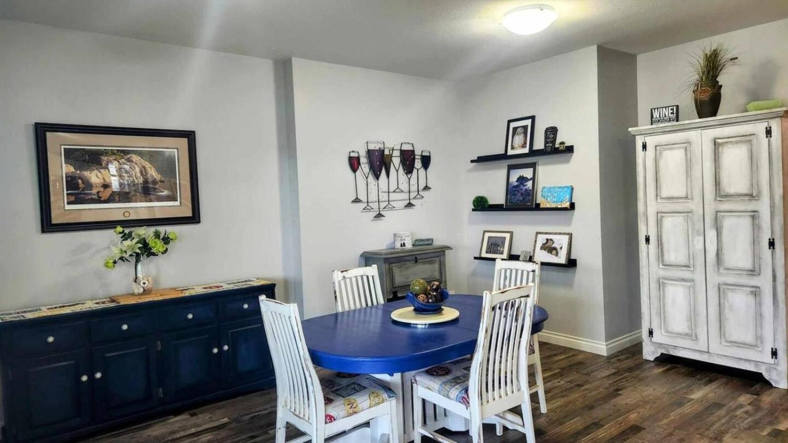 Tempranillo Suite On Osoyoos Lake #269b