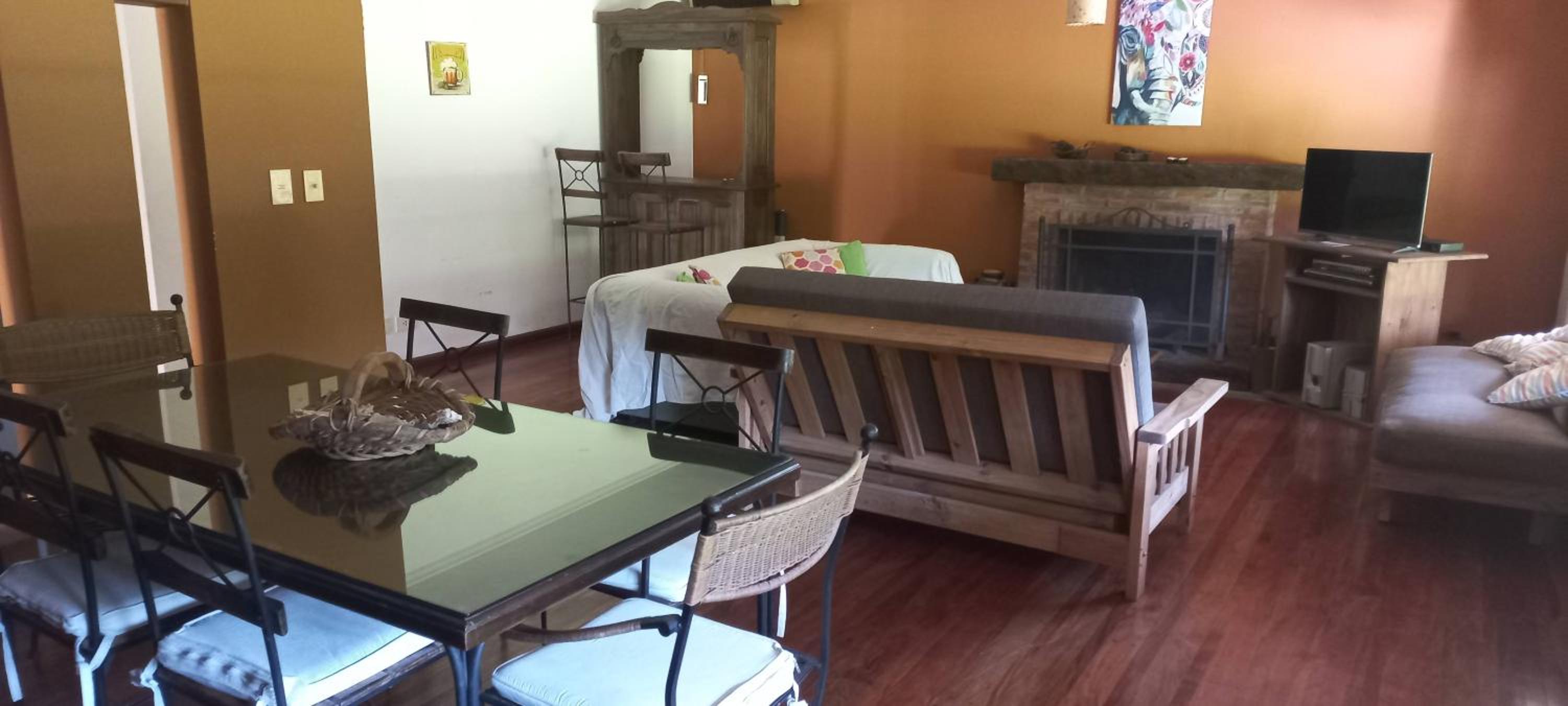 Casa estilo Toscana Barrio Privado Valle Claro
