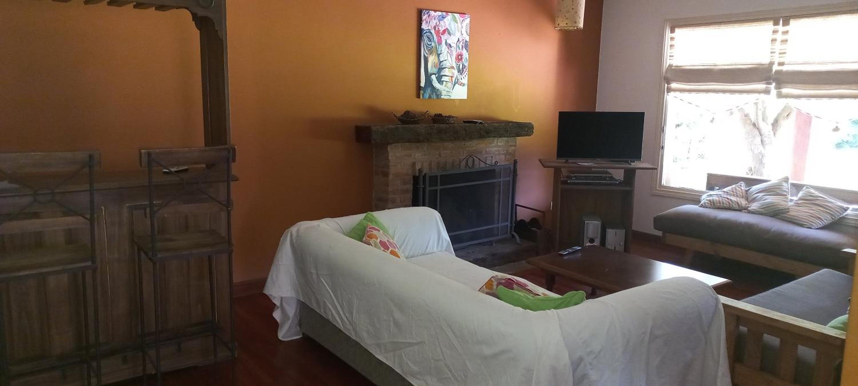Casa estilo Toscana Barrio Privado Valle Claro