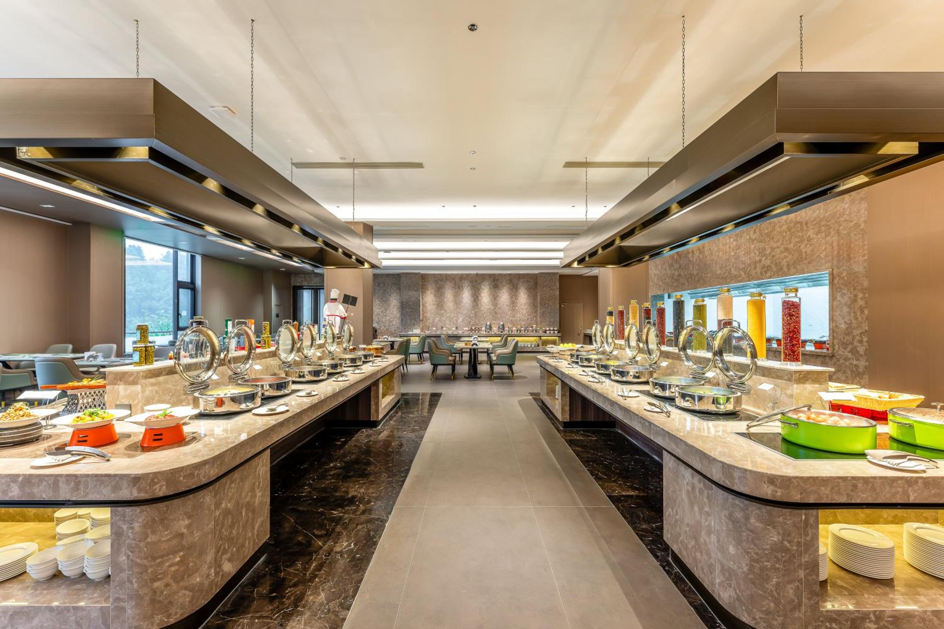 Holiday Inn Jiuhua Mountain Hot Spring by IHG