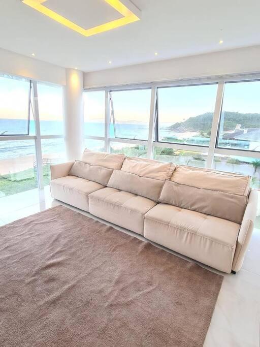 Exclusivo Frente Mar c piscina e jacuzzi térmica