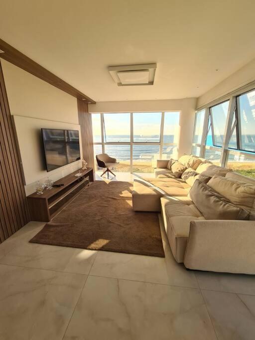 Exclusivo Frente Mar c piscina e jacuzzi térmica