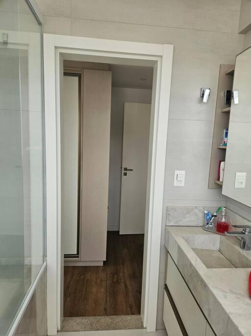 Exclusivo Frente Mar c piscina e jacuzzi térmica
