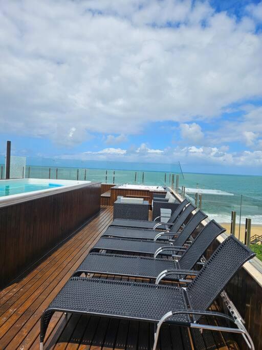 Exclusivo Frente Mar c piscina e jacuzzi térmica