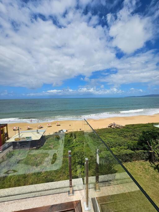 Exclusivo Frente Mar c piscina e jacuzzi térmica