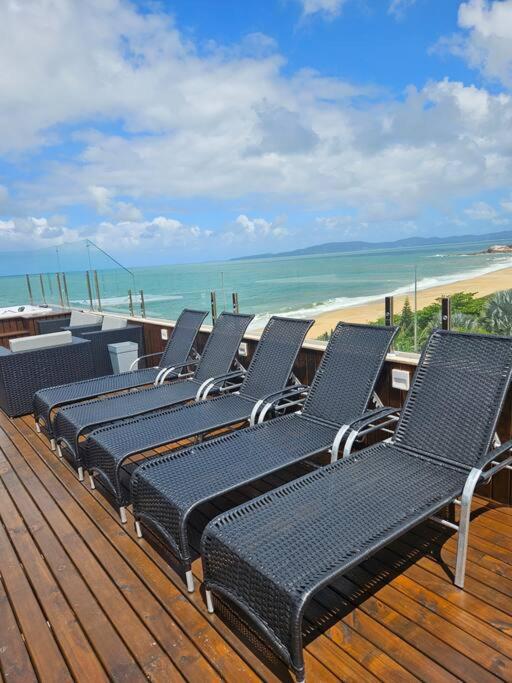 Exclusivo Frente Mar c piscina e jacuzzi térmica
