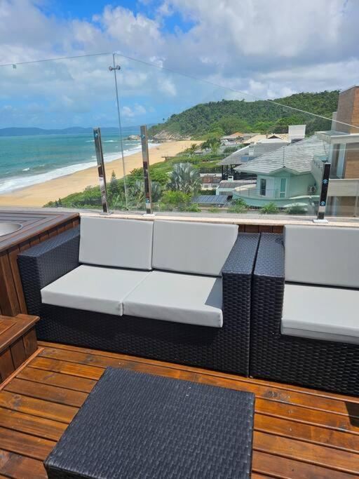 Exclusivo Frente Mar c piscina e jacuzzi térmica