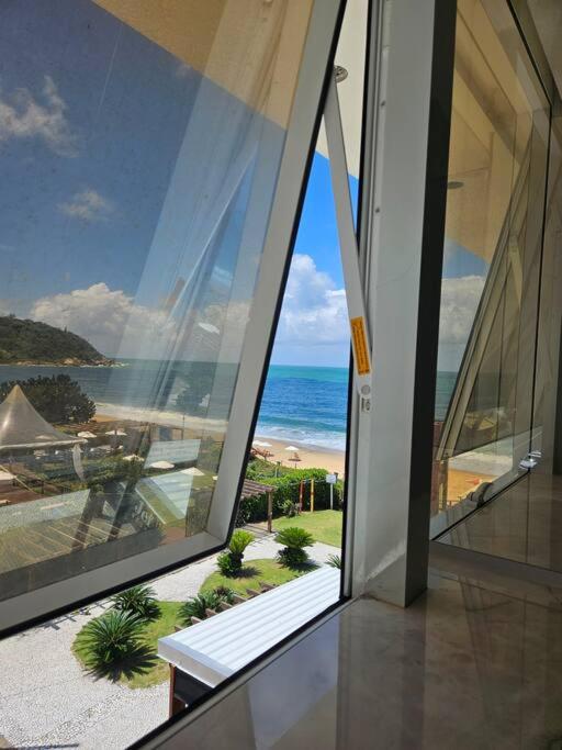Exclusivo Frente Mar c piscina e jacuzzi térmica