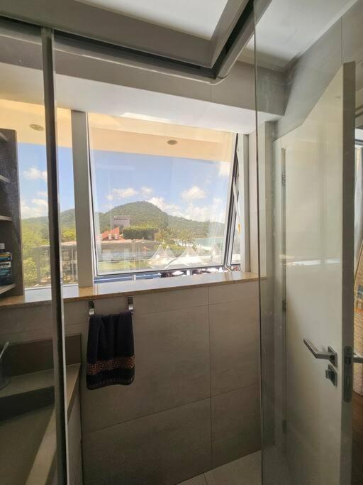 Exclusivo Frente Mar c piscina e jacuzzi térmica