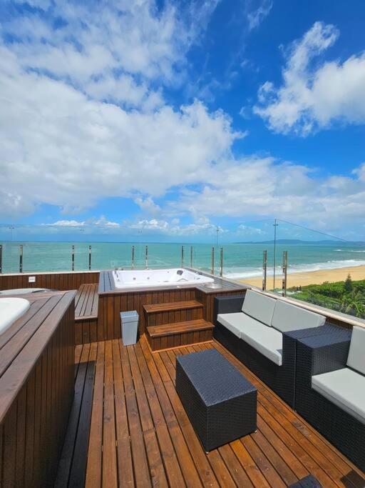 Exclusivo Frente Mar c piscina e jacuzzi térmica