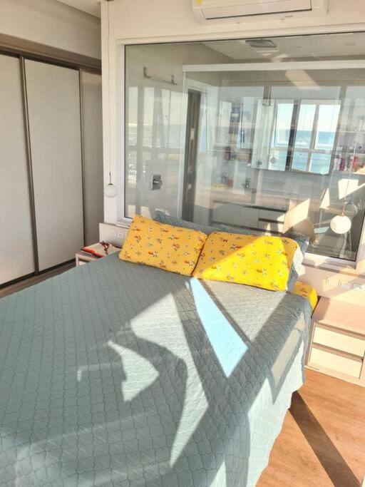 Exclusivo Frente Mar c piscina e jacuzzi térmica