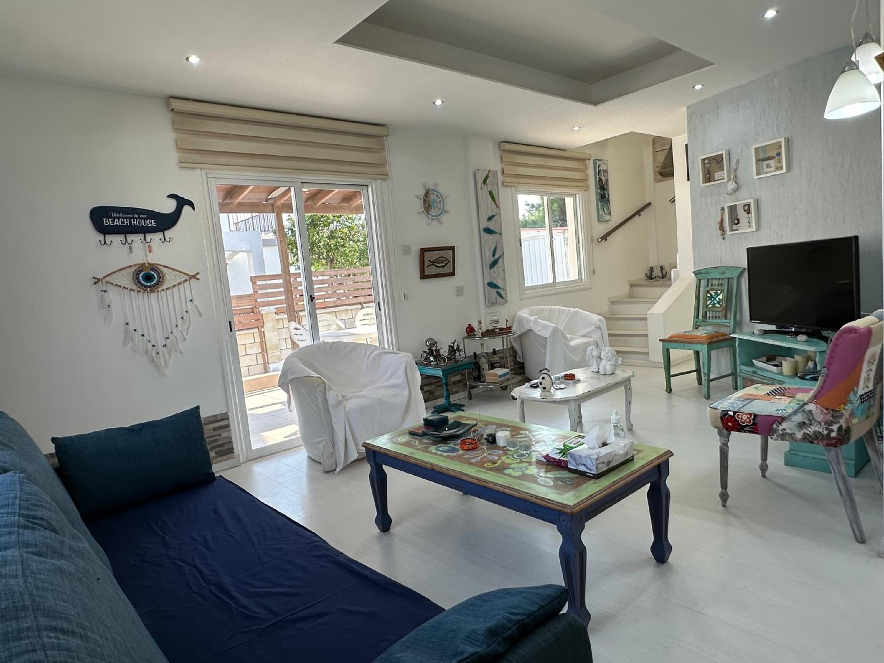 Stylish, quiet Villa 800m from the beach, Pernera