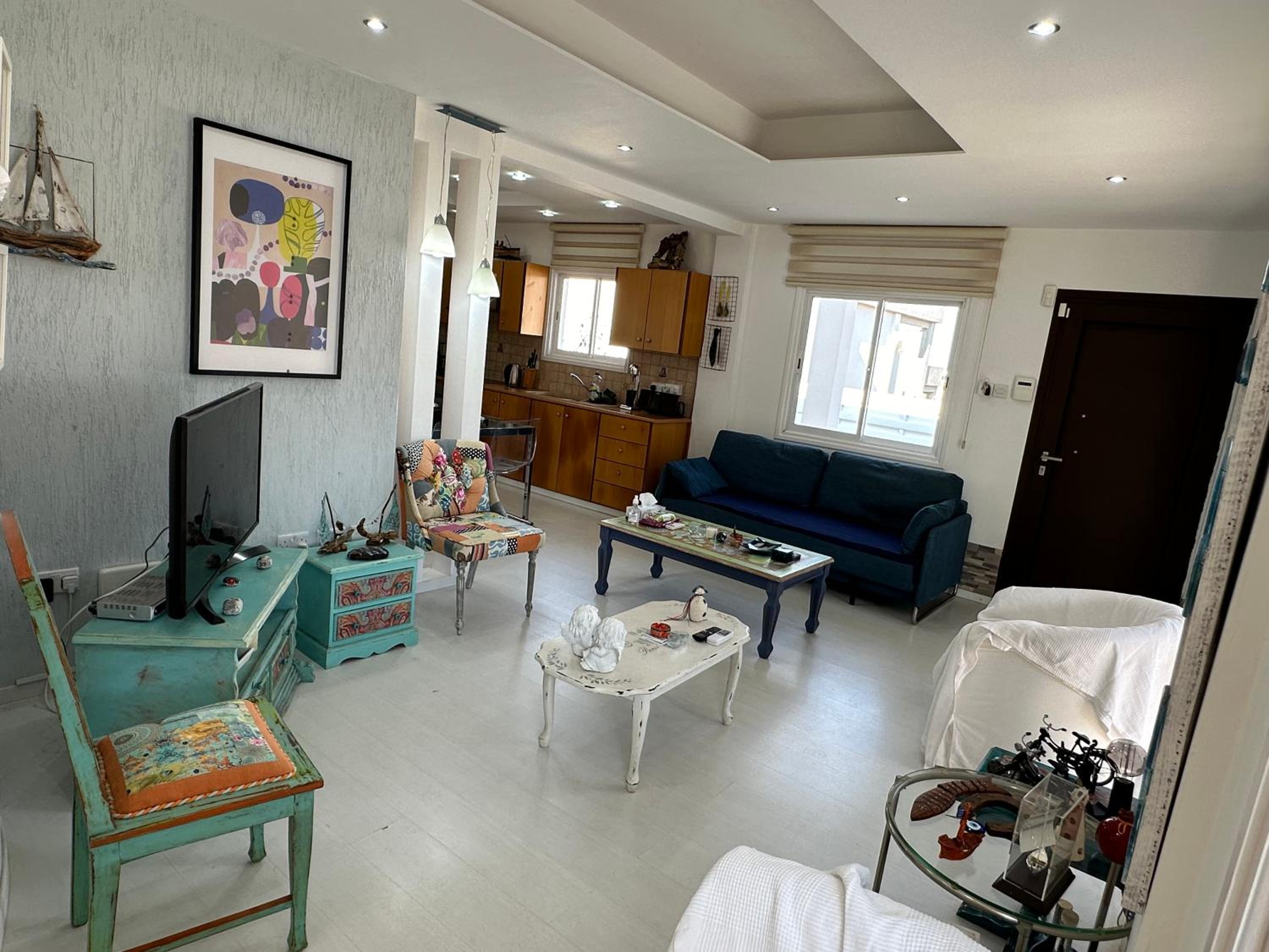 Stylish, quiet Villa 800m from the beach, Pernera