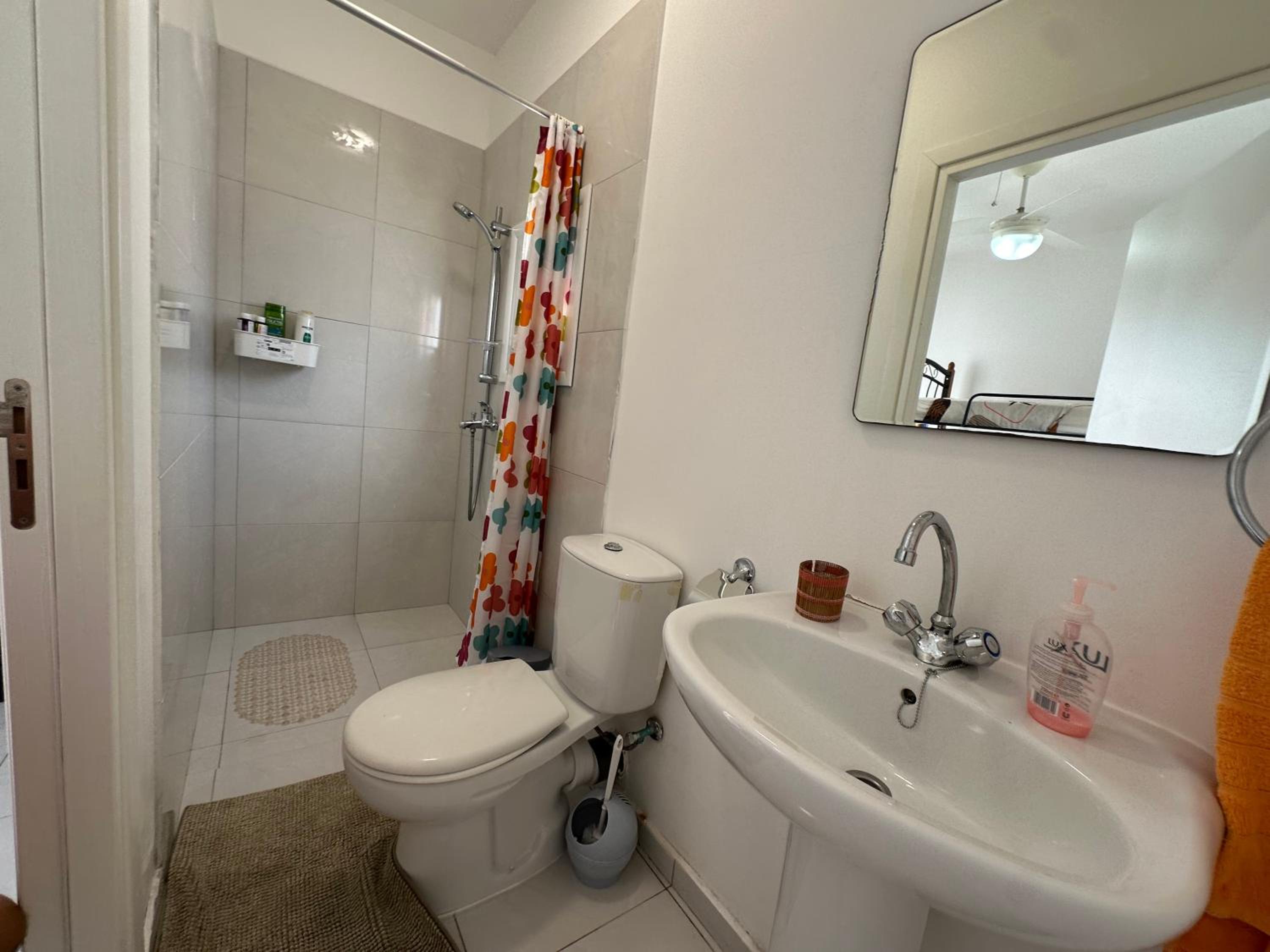 Stylish, quiet Villa 800m from the beach, Pernera
