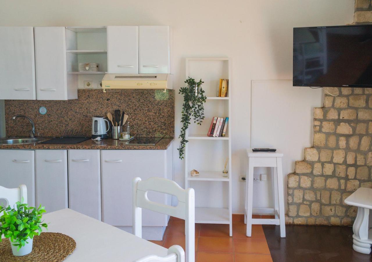 Vista Mar - Seafront Holiday Apartments