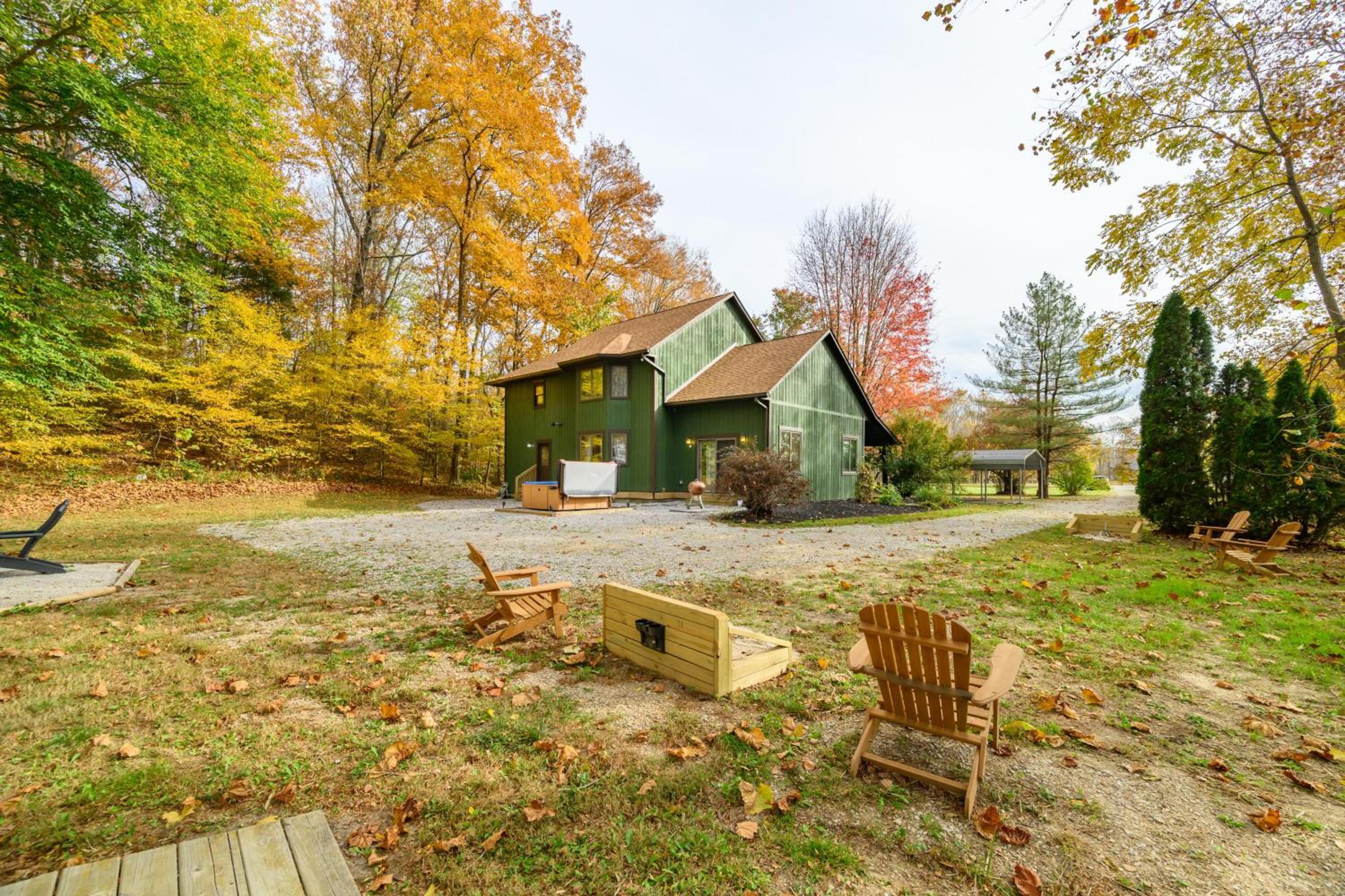 Bloomington Vacations - Story Time Retreat - Property Image 2