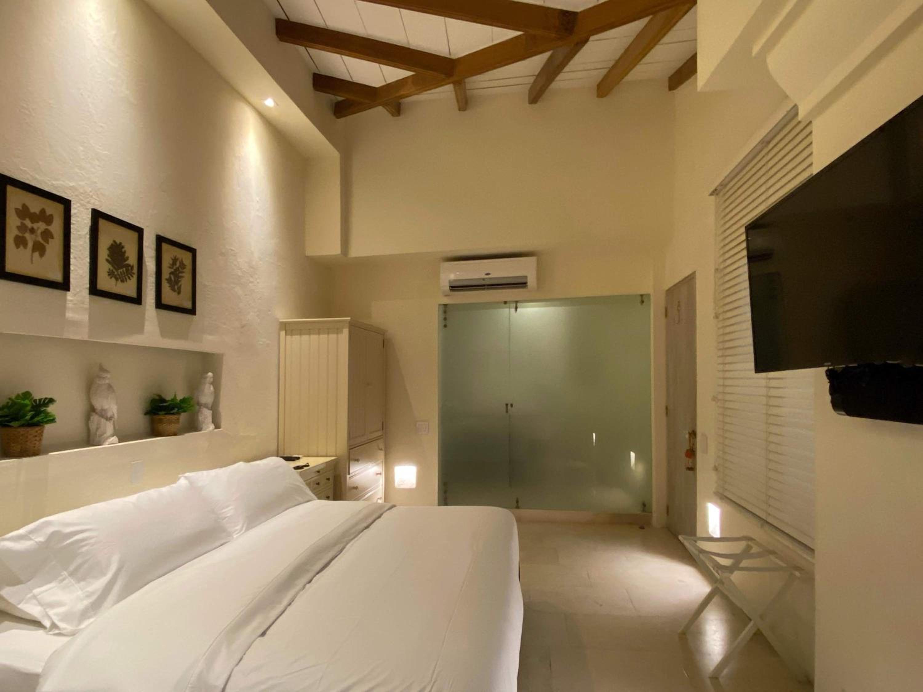 Fantastic House with Amazing Pool in Cartagena