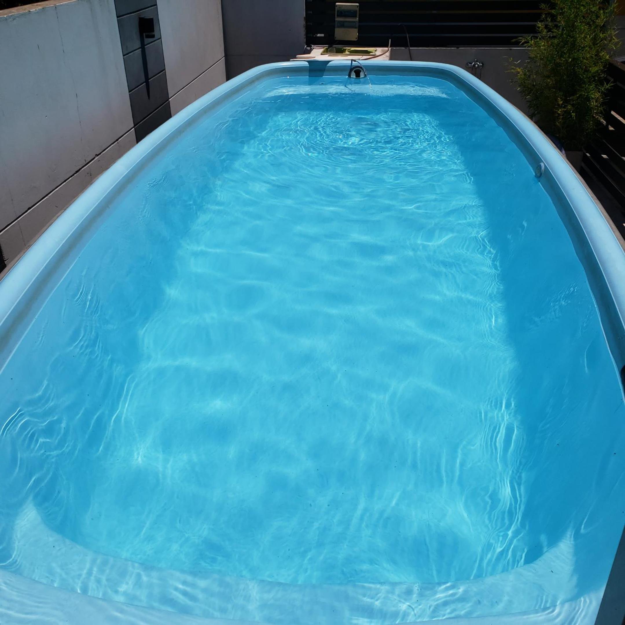 Costanera sur edificio con piscina