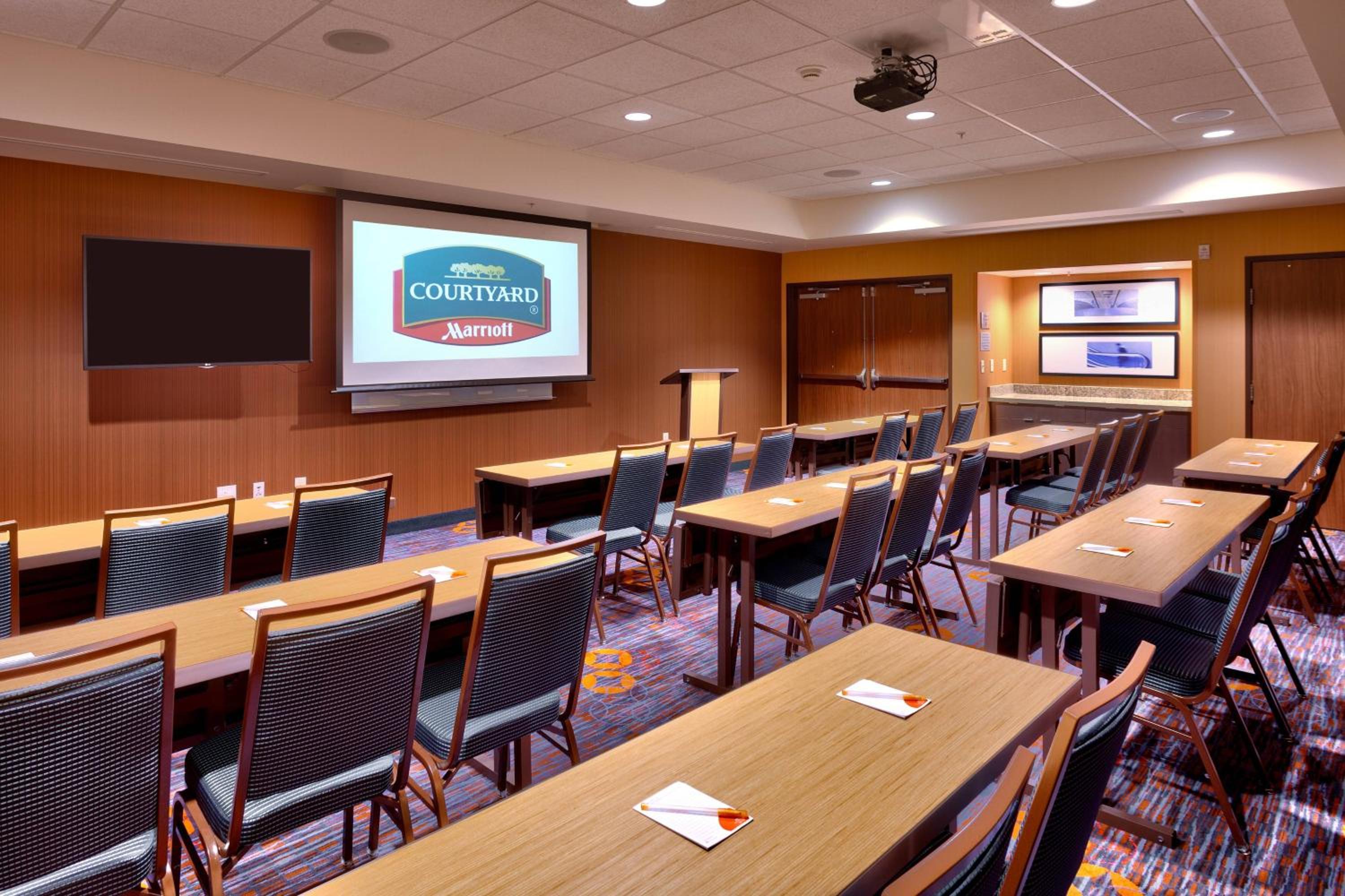 Courtyard by Marriott Lehi at Thanksgiving Point - Property Image 2