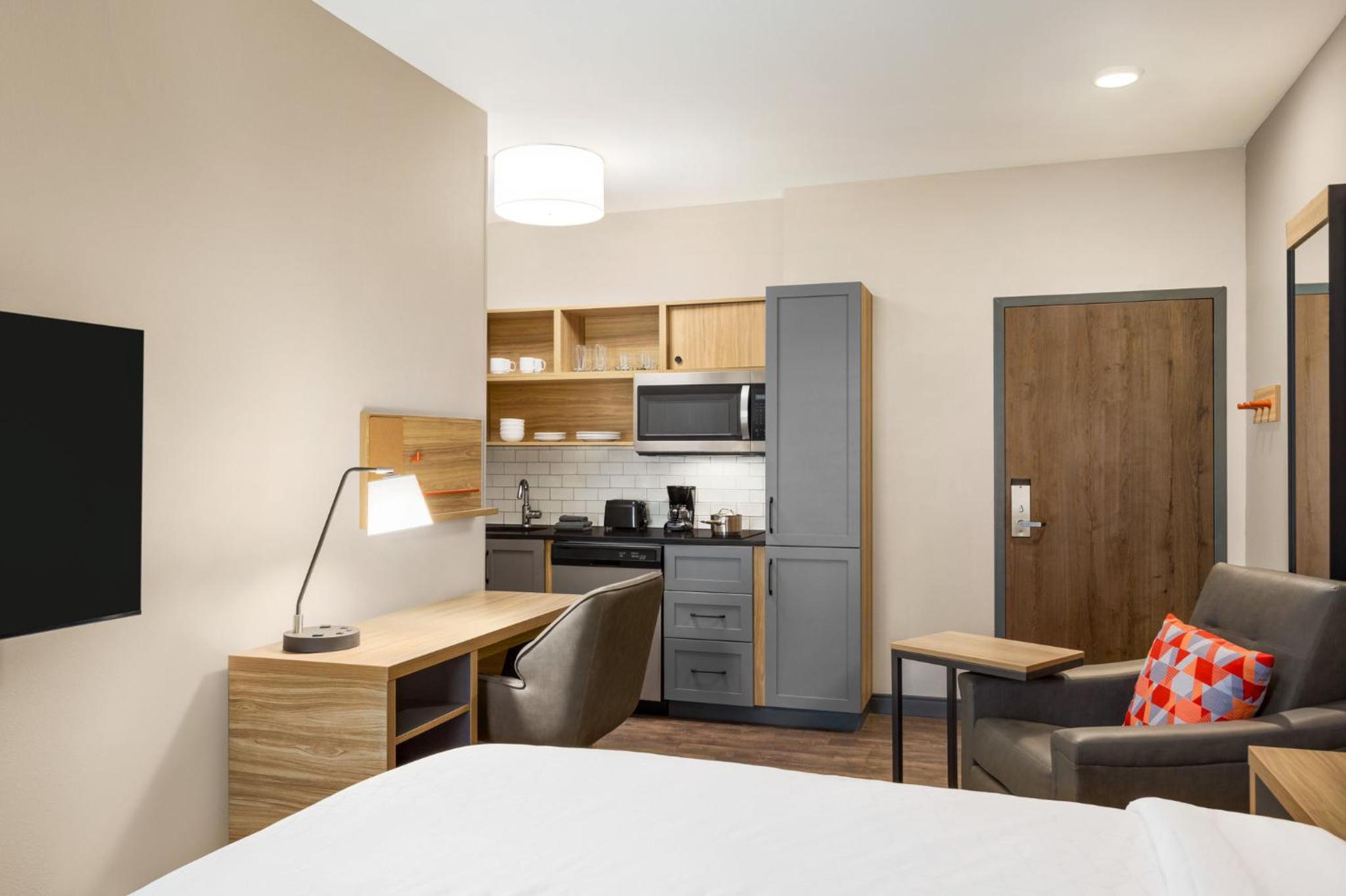 Candlewood Suites Orange by IHG