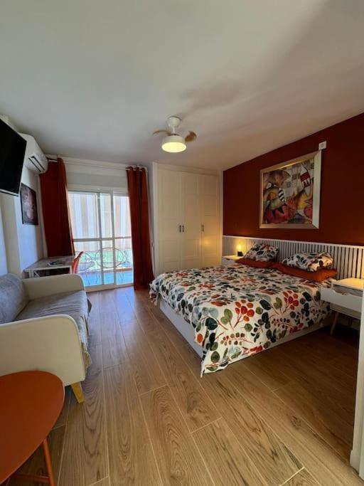 Sea Views Cozy Loft - Benalmadena view 5