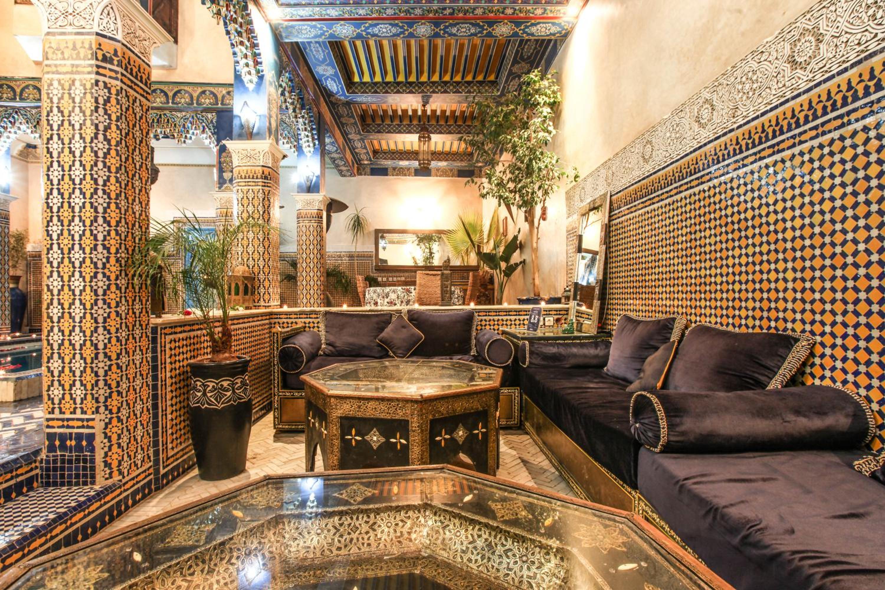 lounge
