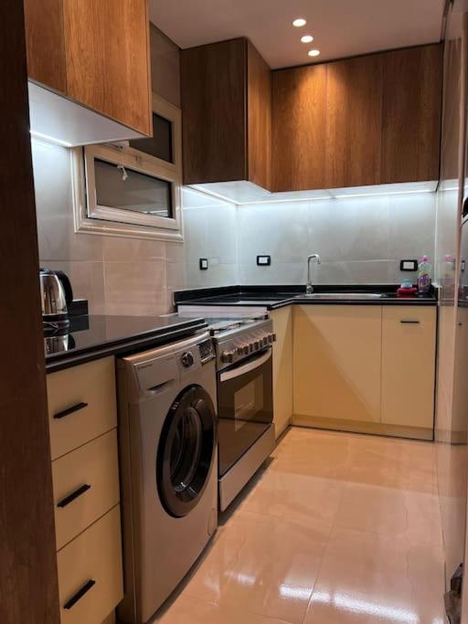Modern Apartment in the Heart of Dokki, Cairo