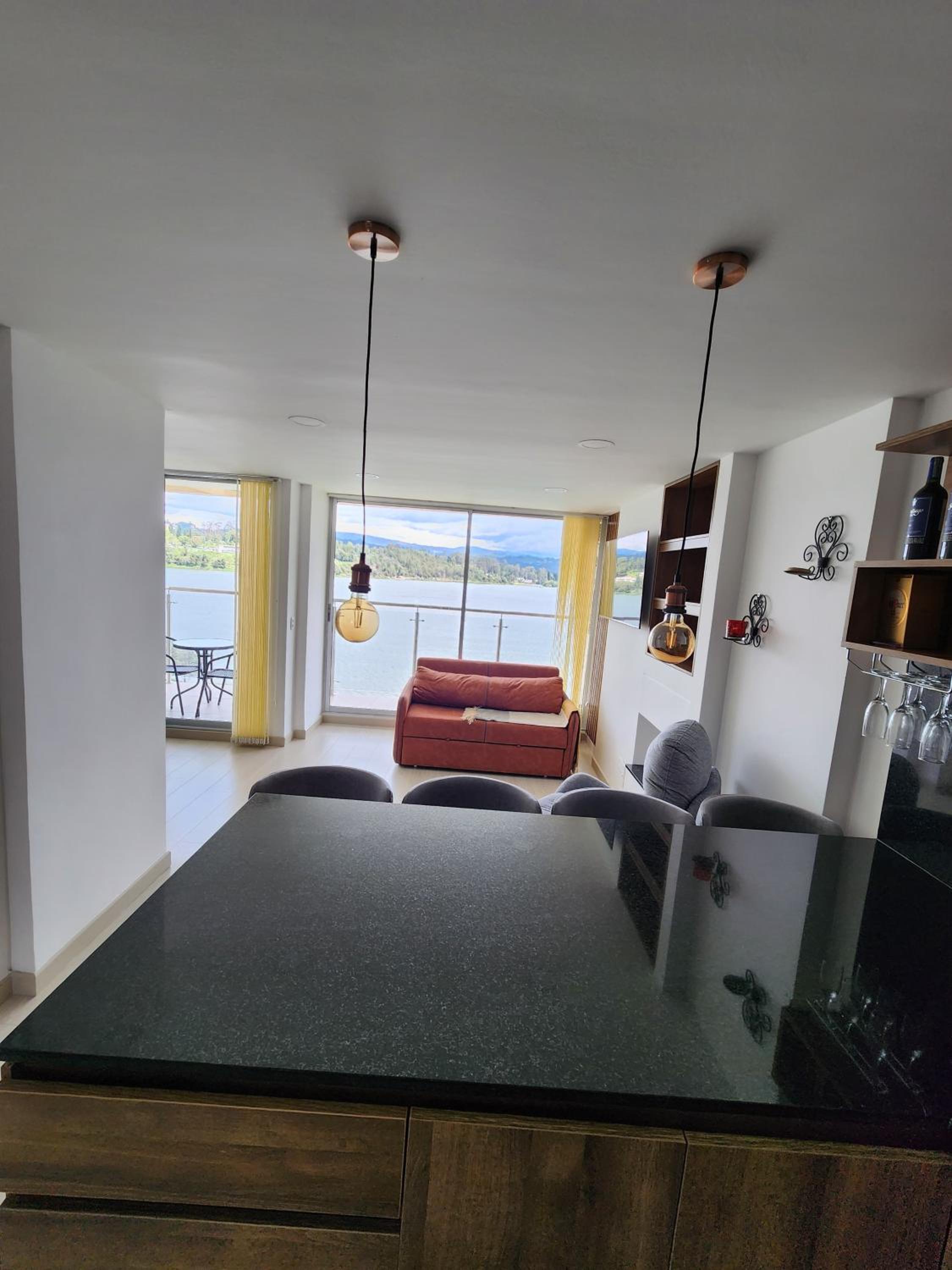 Increíble apartamento con vista panorámica al lago Sochagota