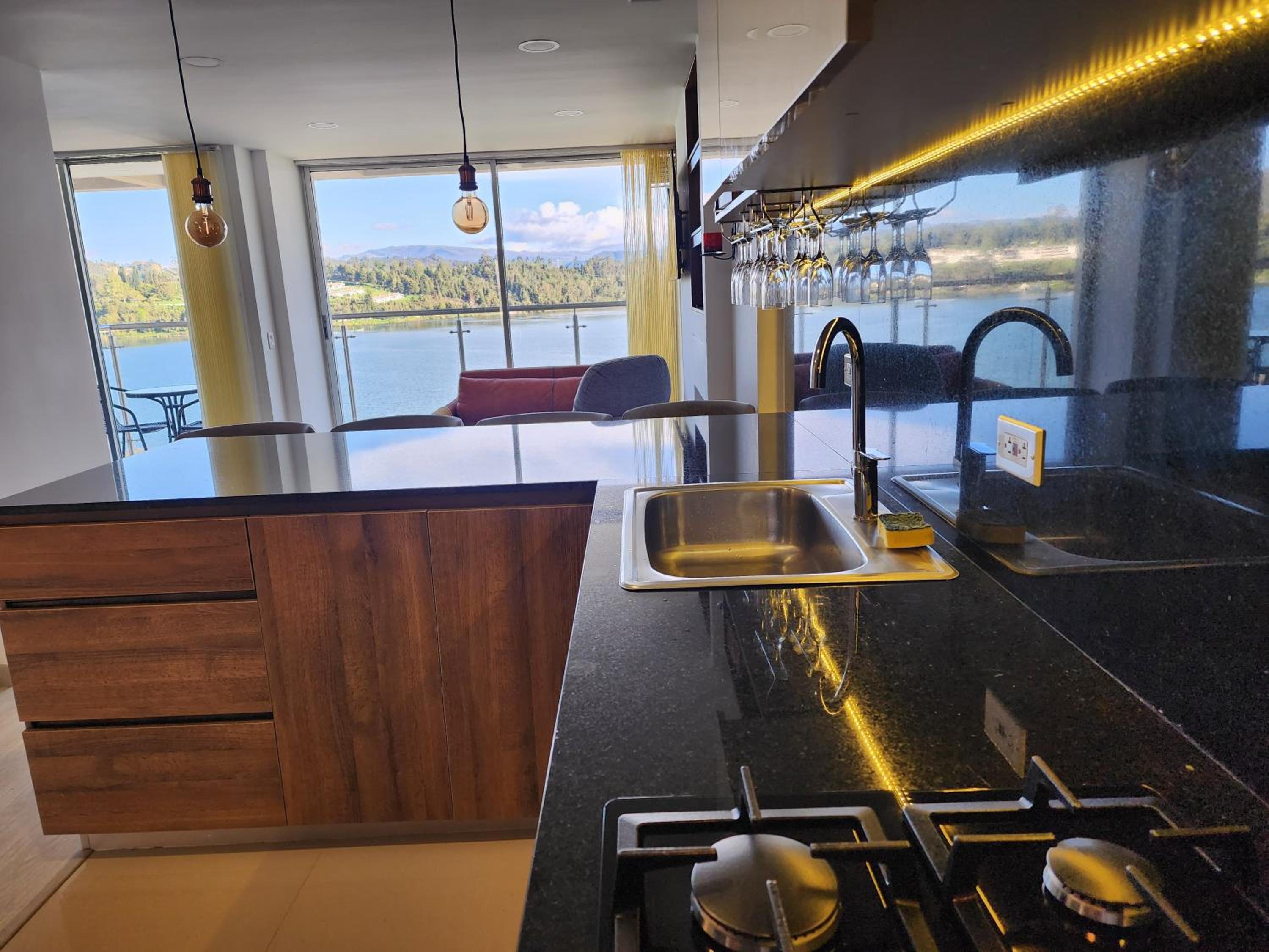 Increíble apartamento con vista panorámica al lago Sochagota