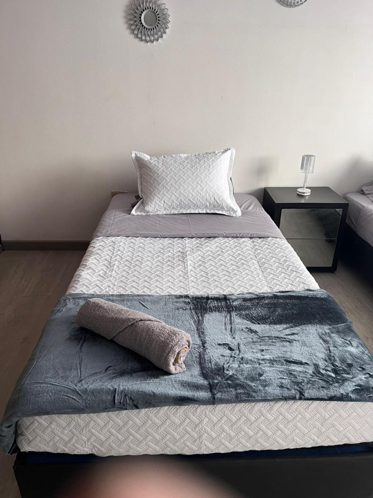 Habitación cerca al aeropuerto -normandia #2