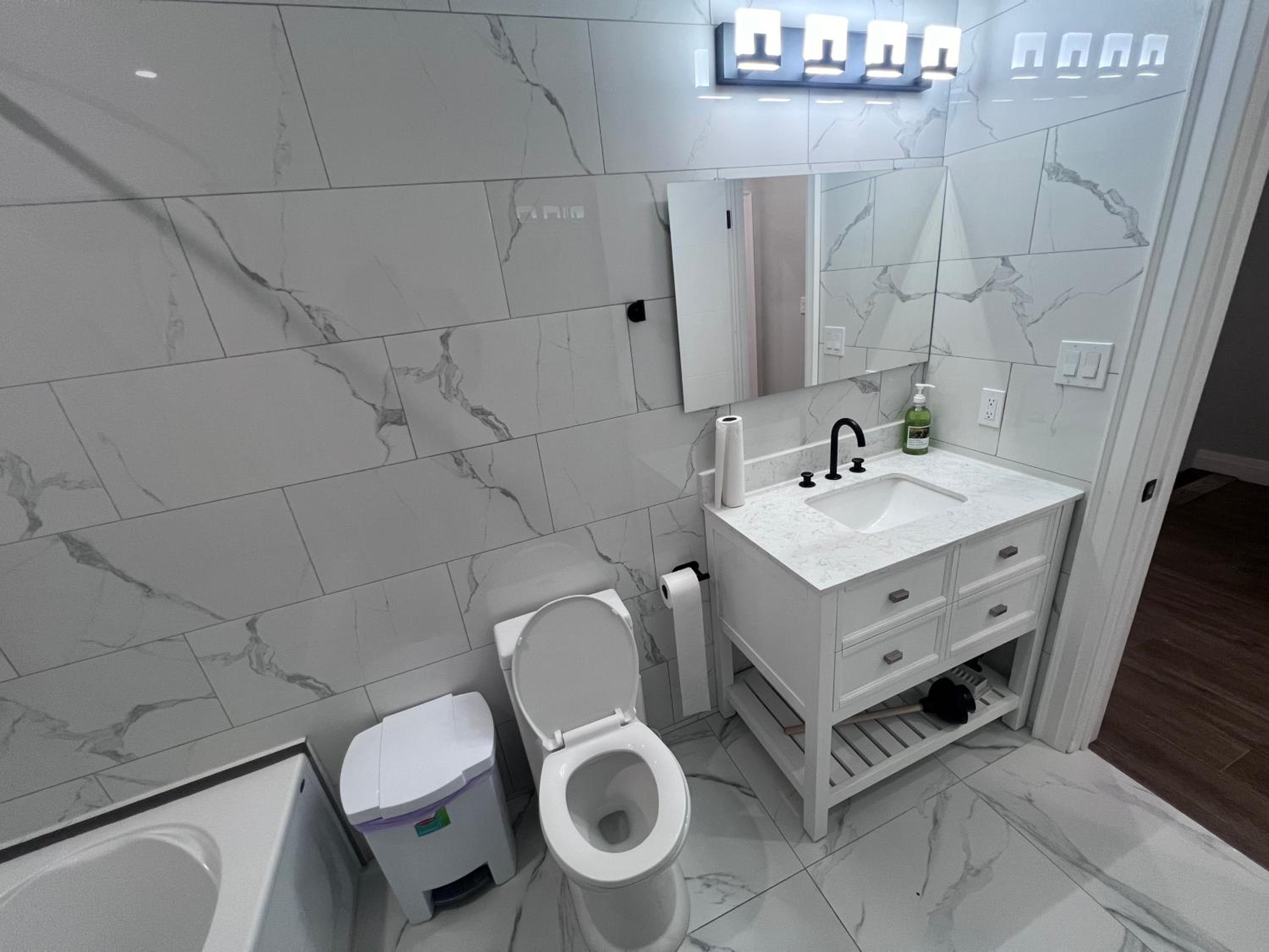 Cambridge Vacations - B3 Private Room In Cambridge - Property Image 9