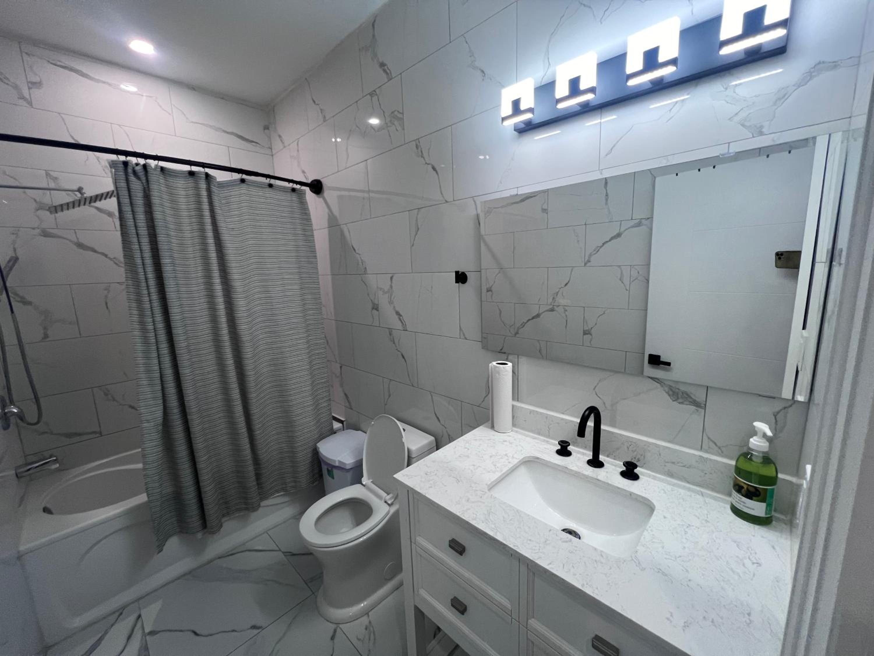 Cambridge Vacations - B3 Private Room In Cambridge - Property Image 5