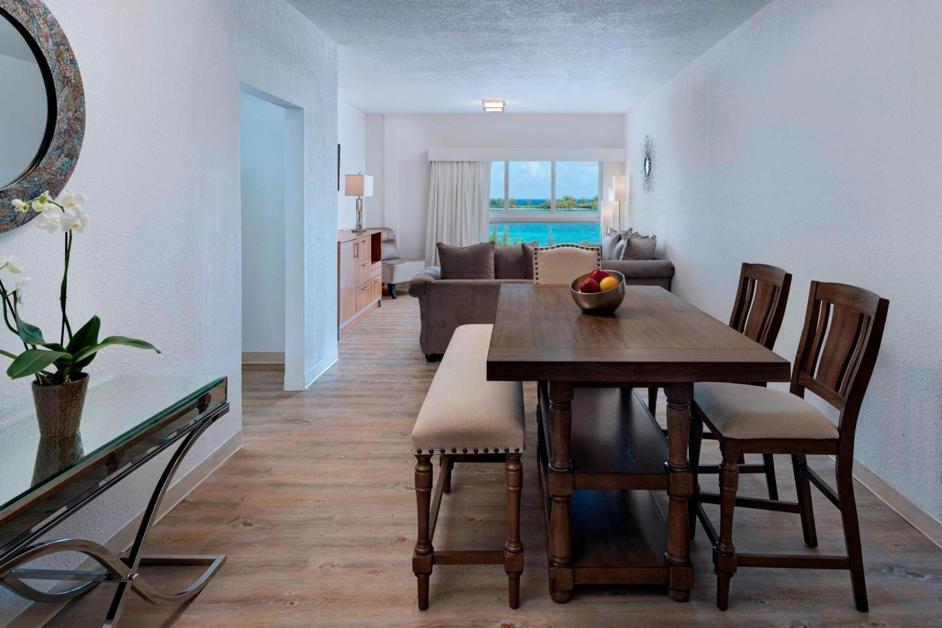 Nassau - Paradise Island Vacations - Courtyard by Marriott Nassau Downtown/Junkanoo Beach - Property Image 16