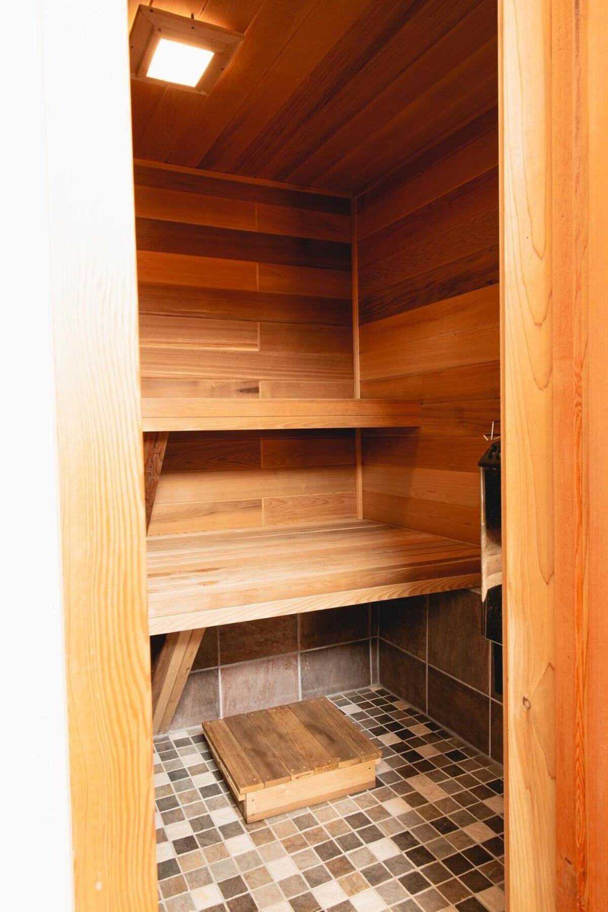 Fairplay Coyote Cabin