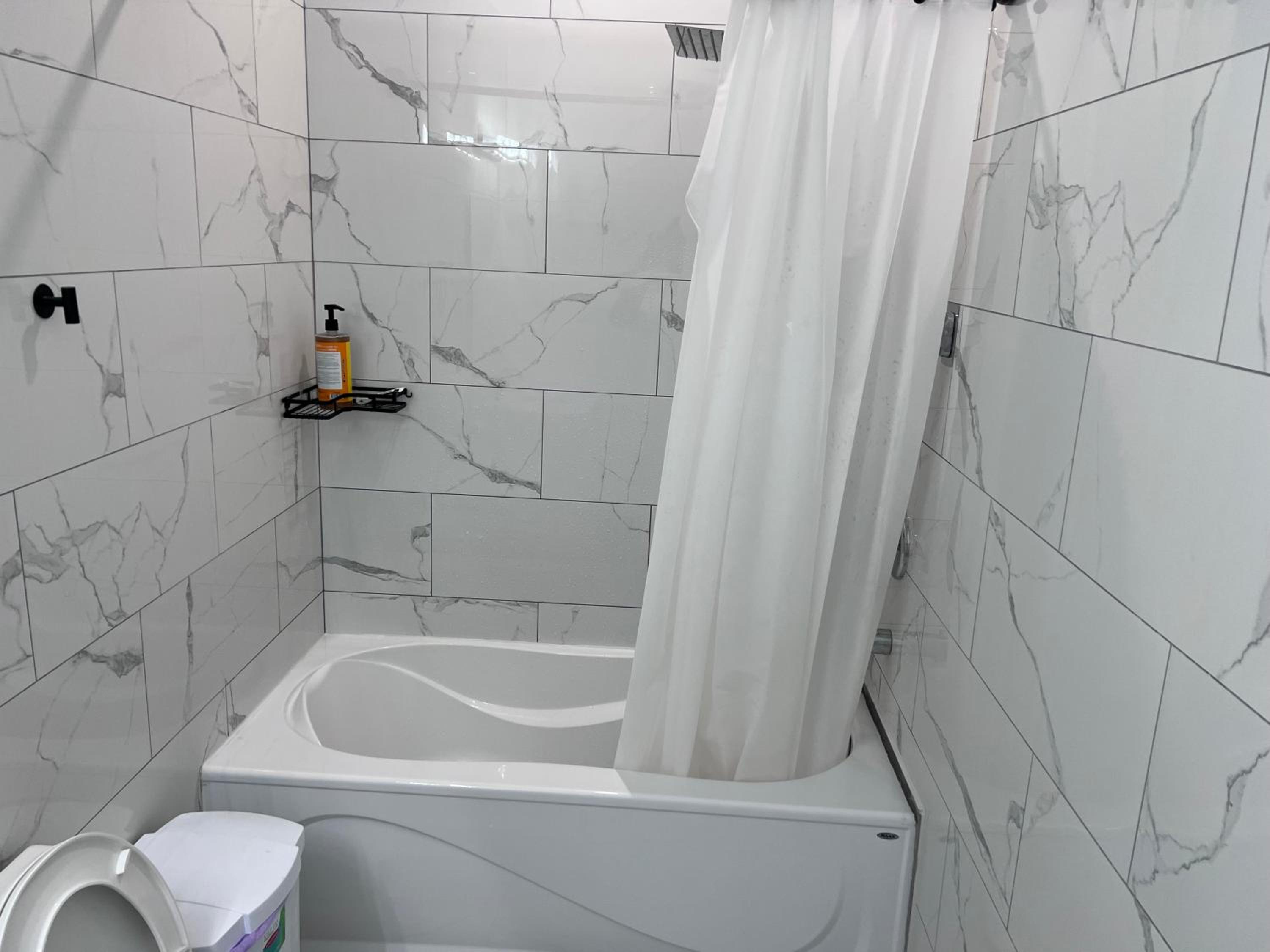 Cambridge Vacations - B1 Room With Private Bathroom In Cambridge - Property Image 5