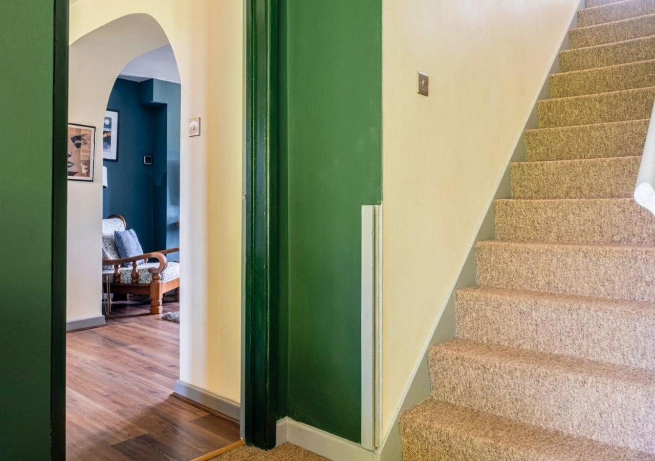 Gorgeous Rural 4 Bed Farm Cottage - With Hot Tub! view 4