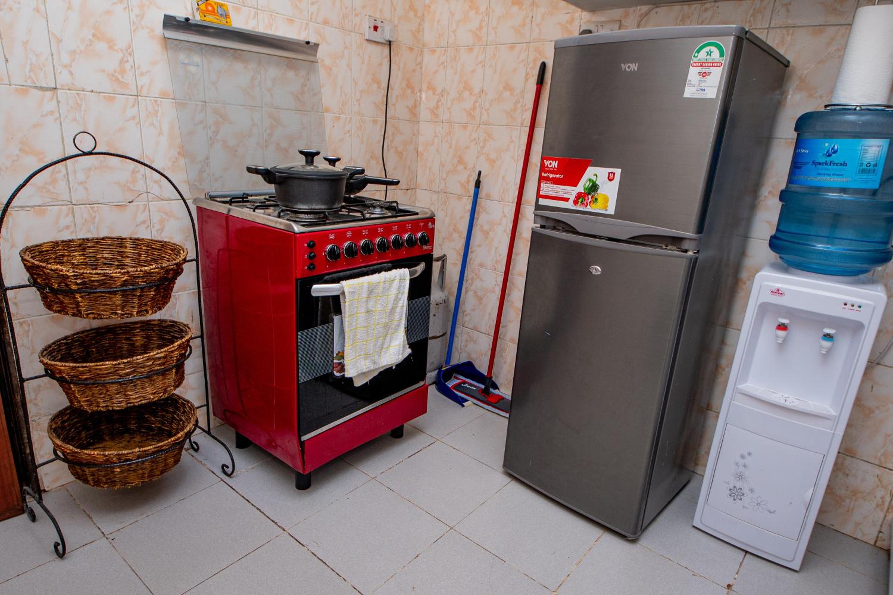 Classy African - themed 1 BR apartment in Karen view 4
