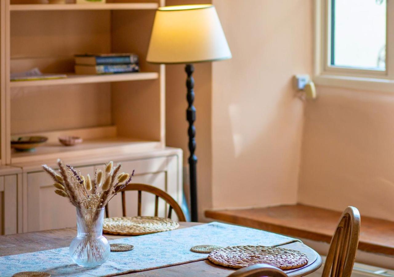 Charming Country Cottage Near Nailsworth