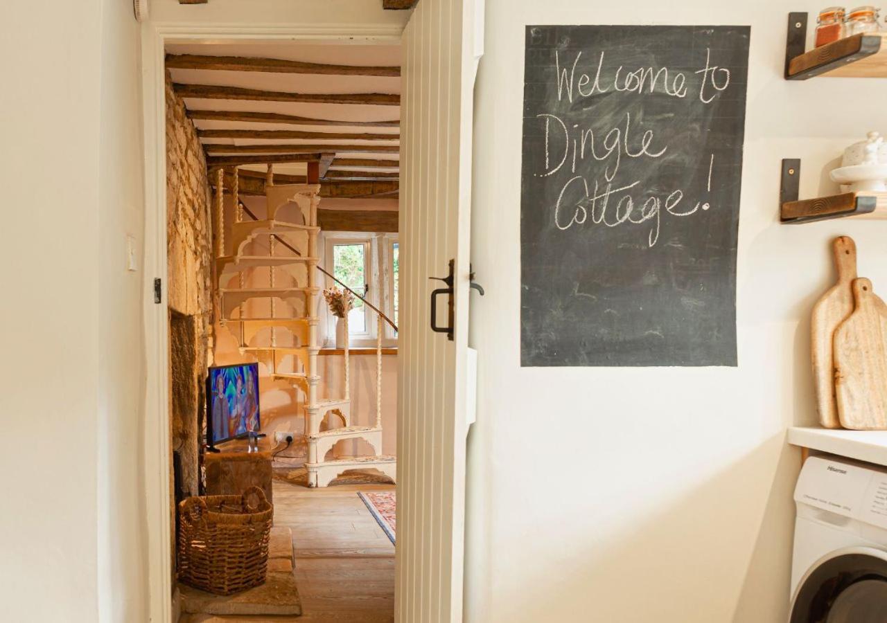 Charming Country Cottage Near Nailsworth