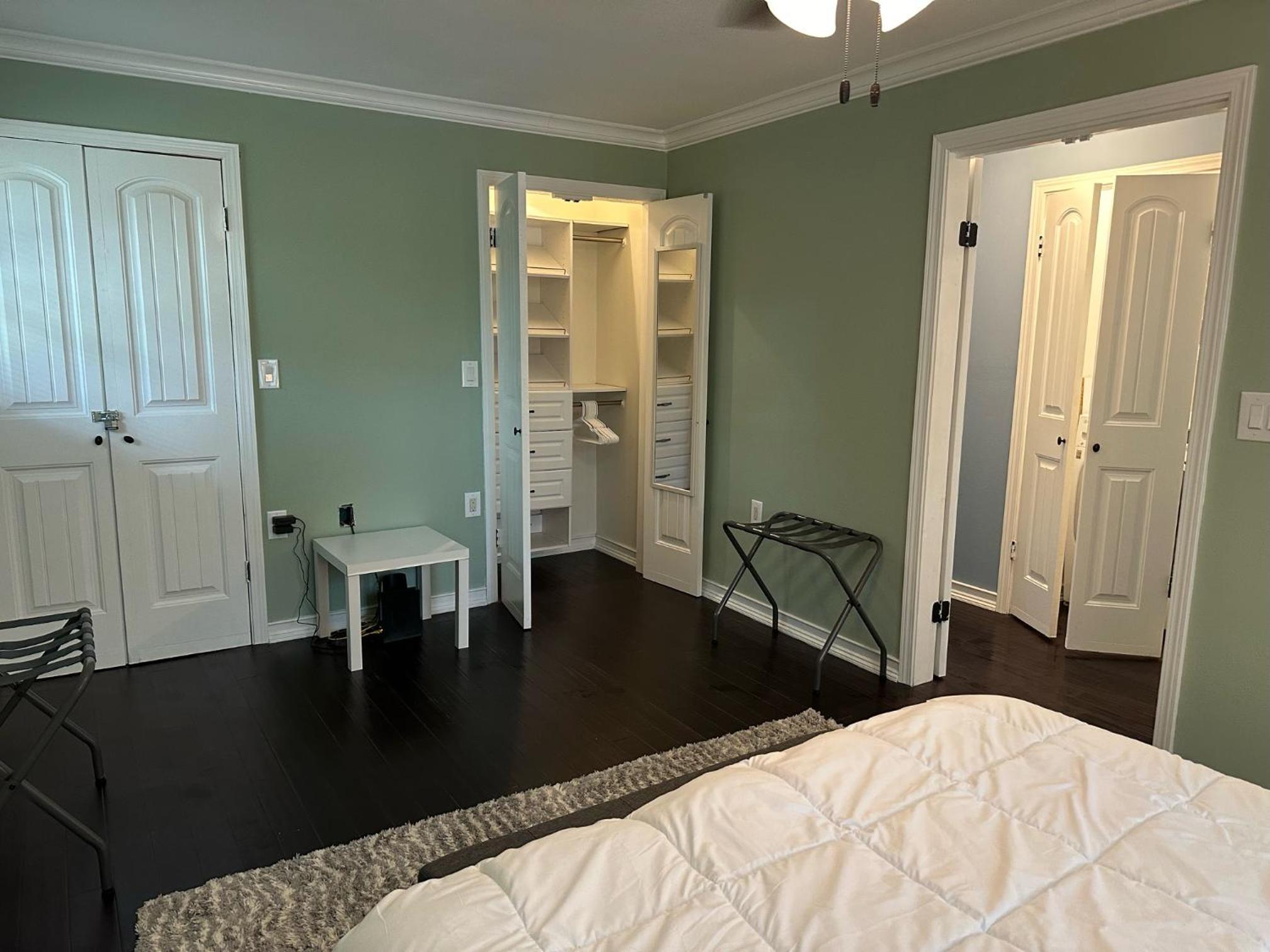 Riverfront Retreat Cozy 2-Bedroom by the Water view 5