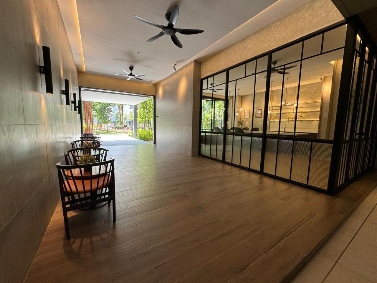 Agile Lux Suites KL