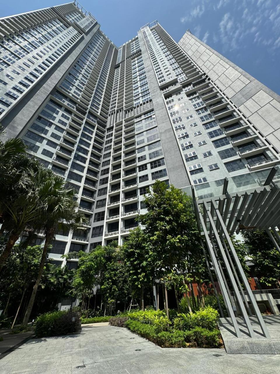 Agile Lux Suites KL