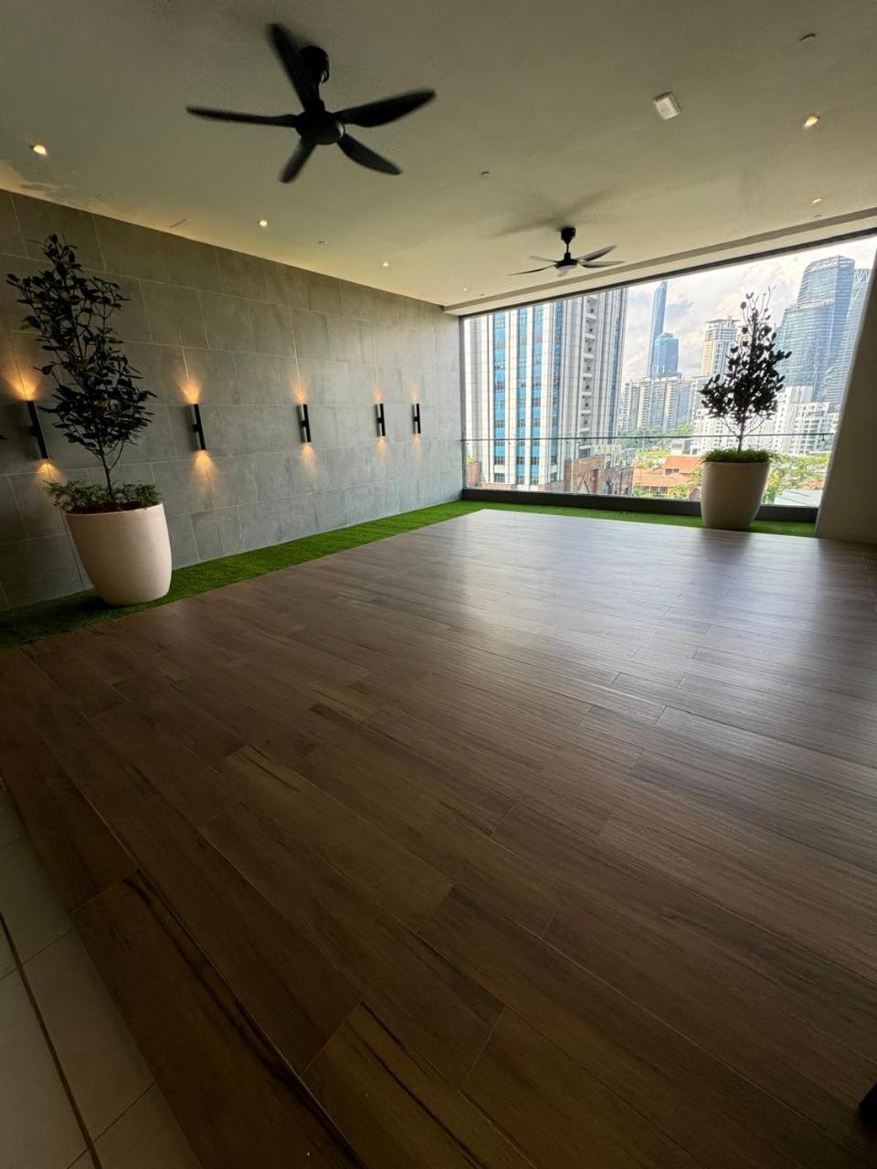 Agile Lux Suites KL