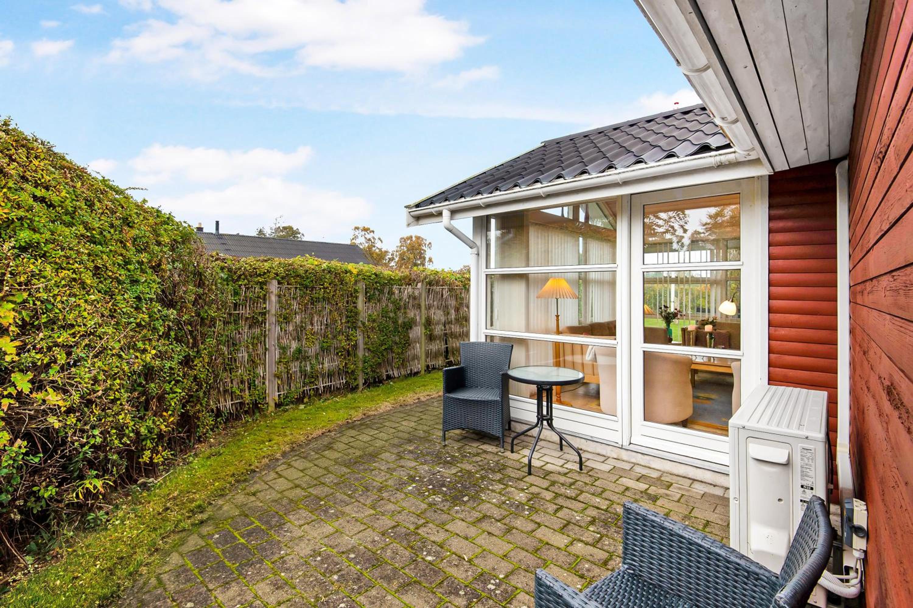 Charming Family-Friendly Holiday Home Close To Grenaa Beach And The Kattegat Centre