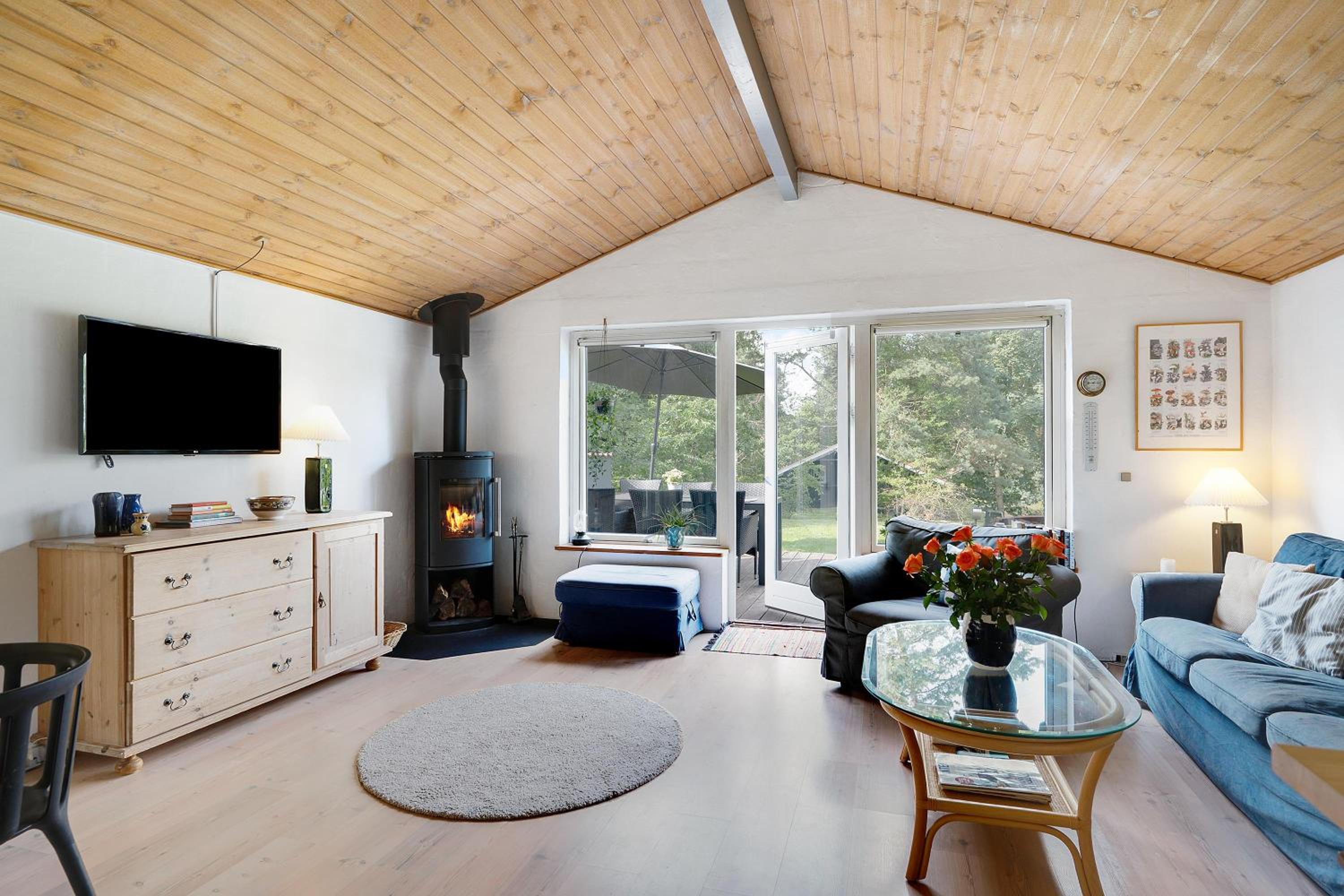 Cozy Split-Level Holiday Home With Spa Close To The Beach And Mols Bjerge