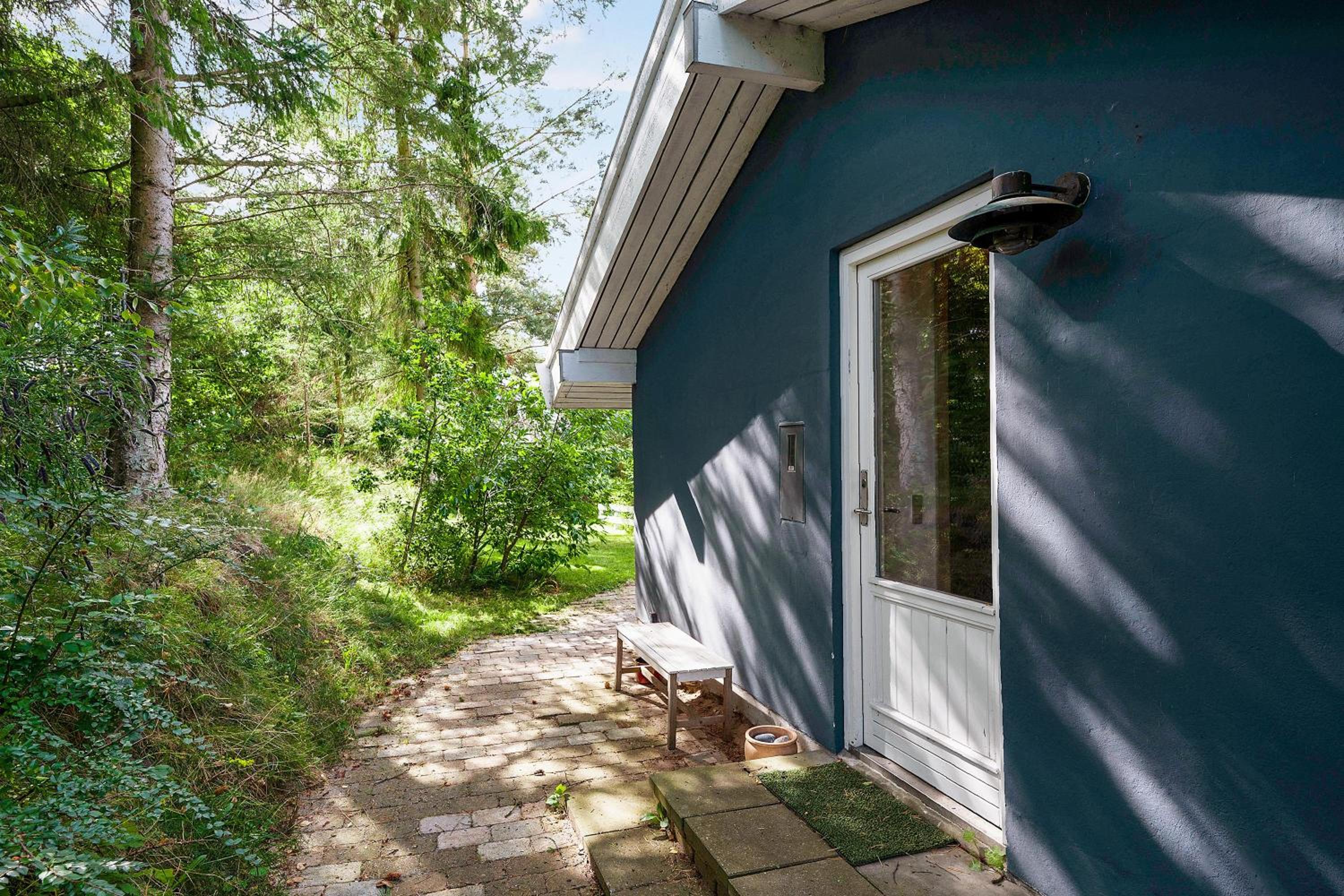 Cozy Split-Level Holiday Home With Spa Close To The Beach And Mols Bjerge