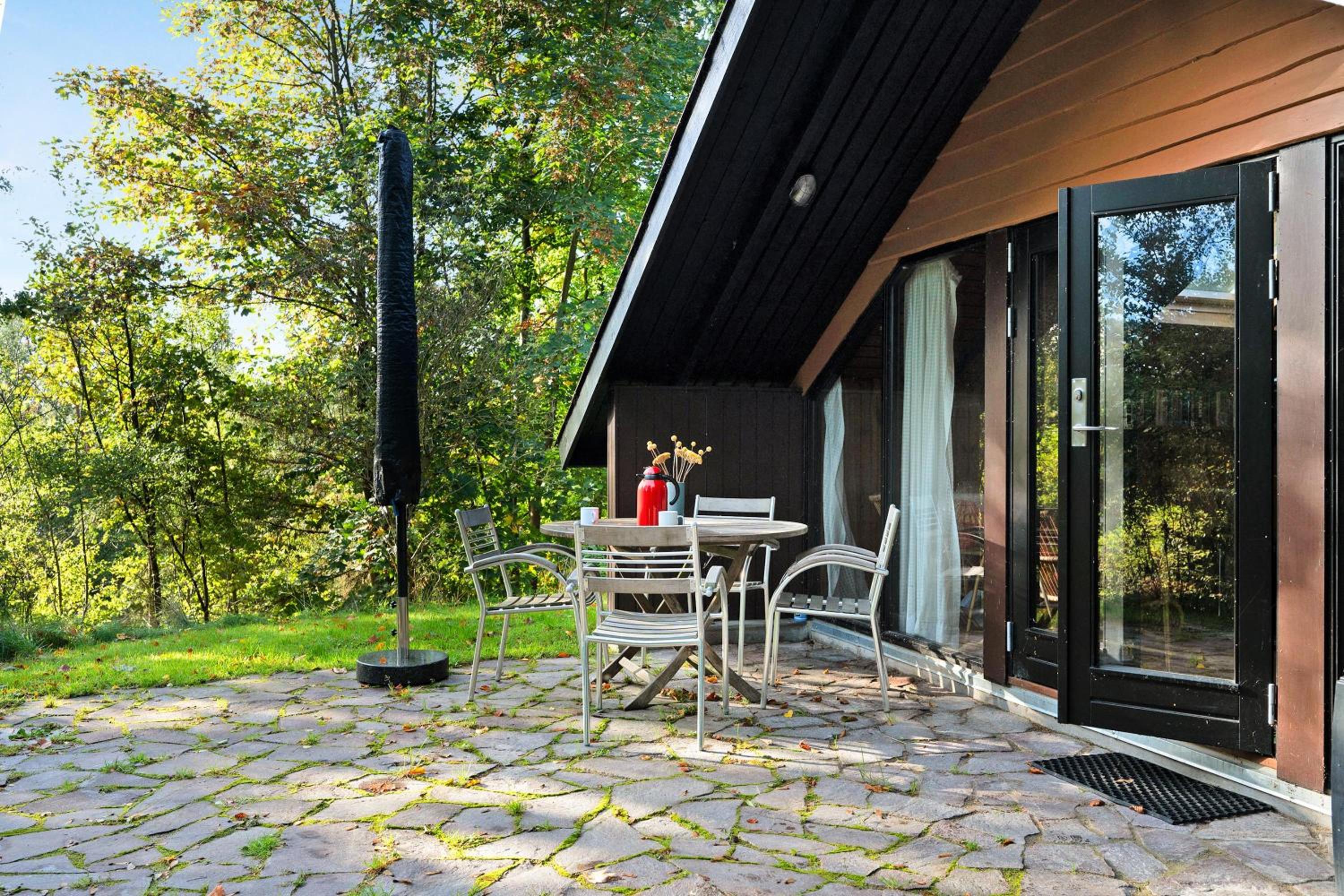 Charming Older Holiday Home With Private Wilderness Hot Tub On Scenic Helgenæs