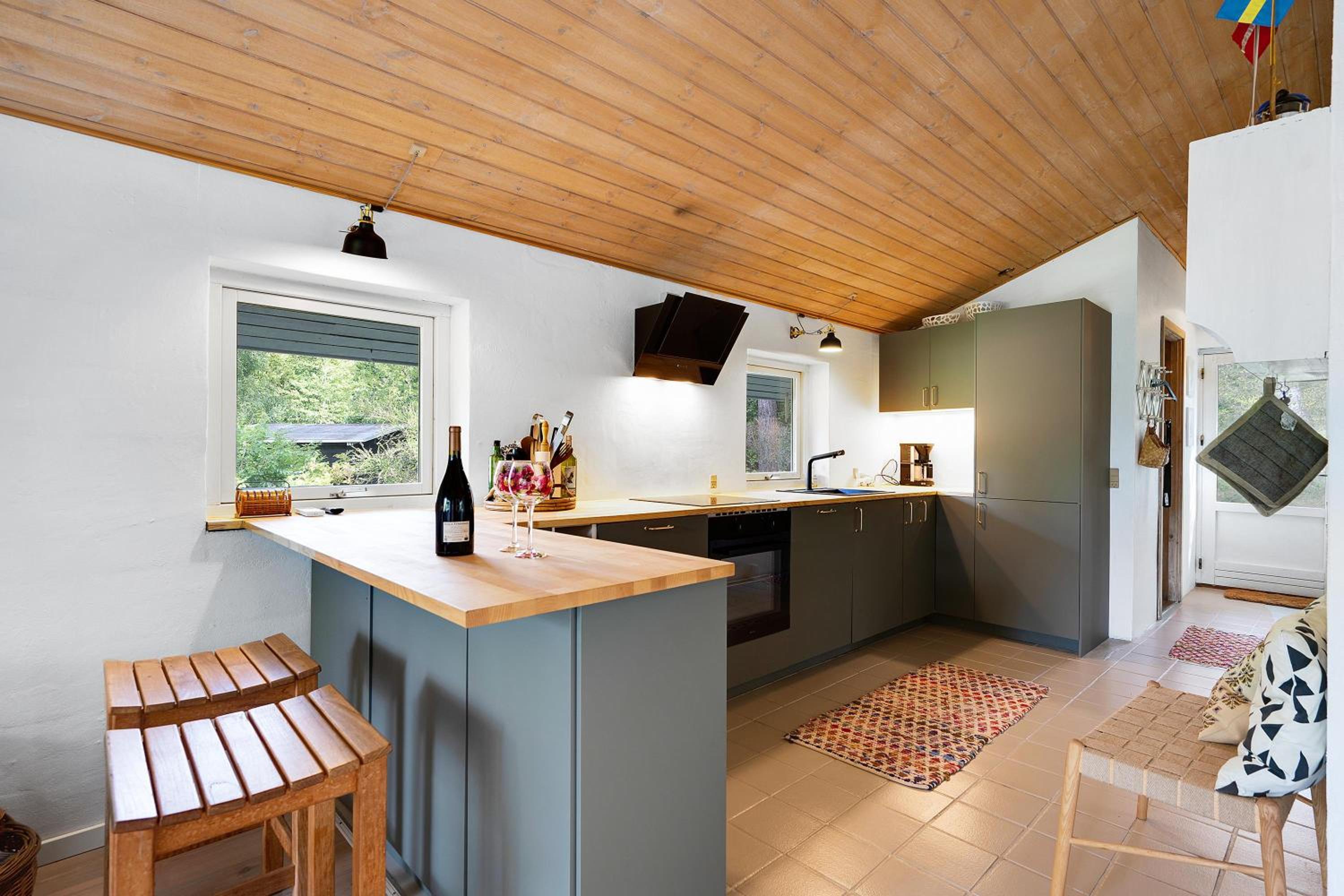 Cozy Split-Level Holiday Home With Spa Close To The Beach And Mols Bjerge