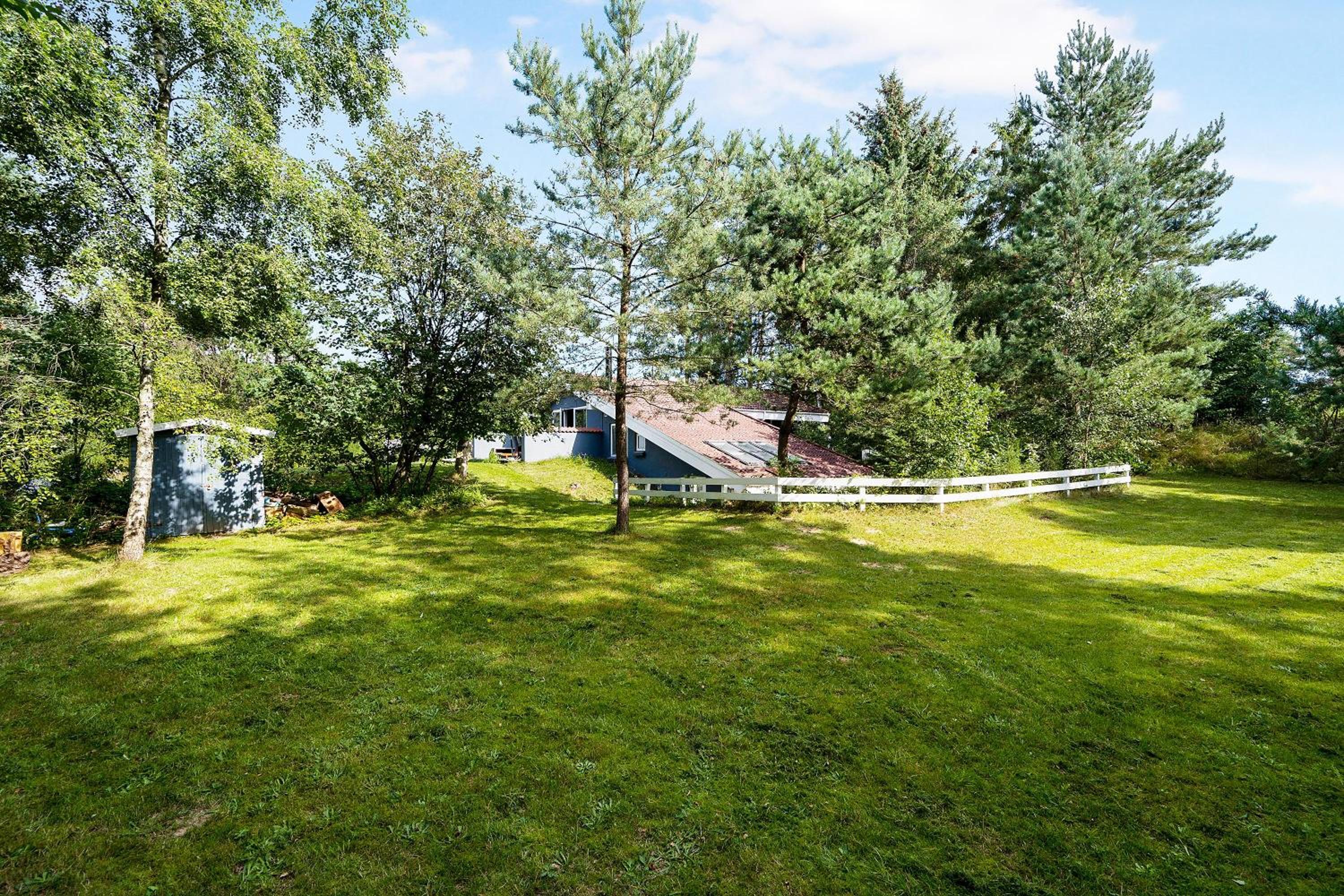 Cozy Split-Level Holiday Home With Spa Close To The Beach And Mols Bjerge
